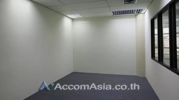 11  Office Space For Rent in Phaholyothin ,Bangkok MRT Phahon Yothin at Viwatchai Building AA14243